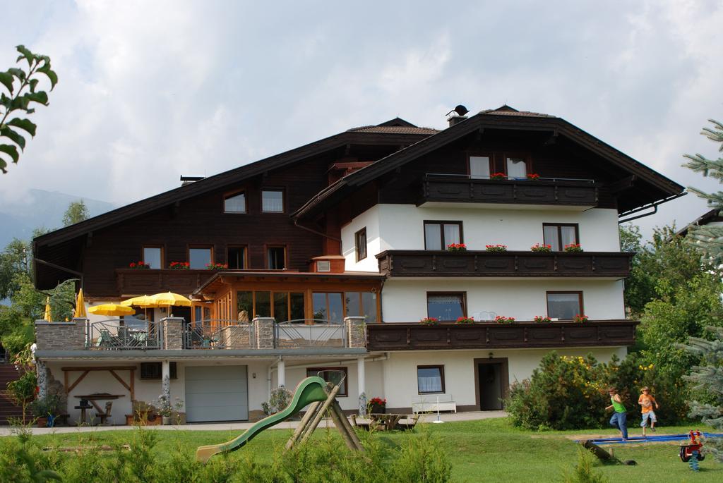 Familiengasthof St. Wolfgang Bed and Breakfast Spittal an der Drau Exterior foto